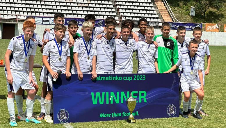 Lokosi 2010. godište osvojili Dalmatinko kup u Splitu