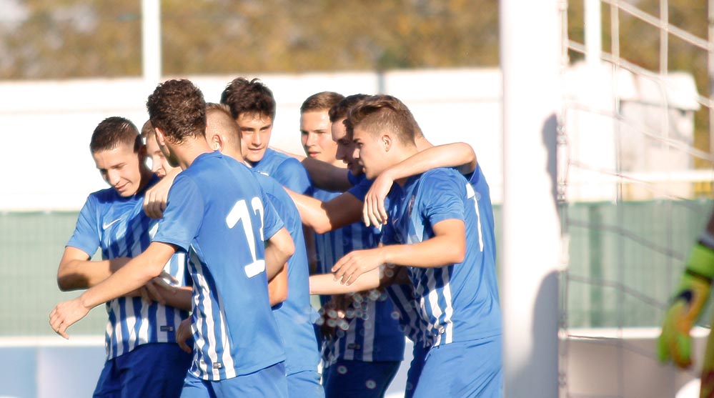 Juniori u polufinalu kupa protiv Intera