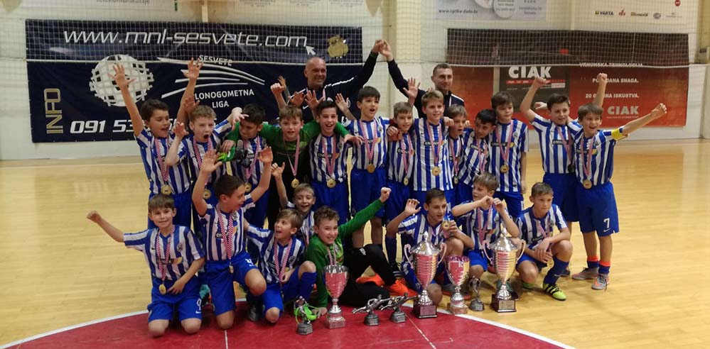 Limači osvojili dvoransko prvenstvo ZNS-a!