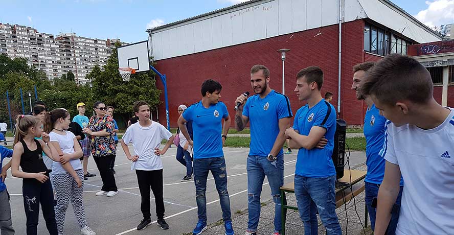 Lokosi posjetili OŠ Travno