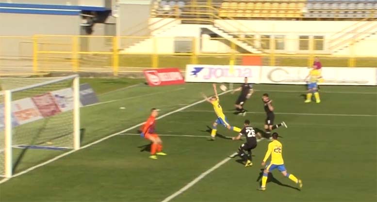 VIDEO: Pogledajte isključenje Mlinara i dosuđeni kazneni udarac