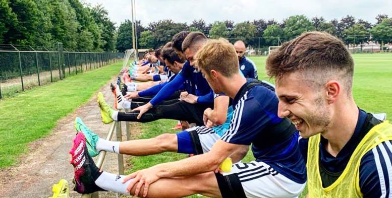 Vitesse – Lokomotiva 1:3