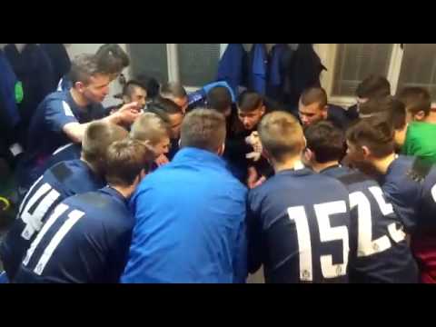 Slavlje Lokomotivinih kadeta (2000. godište) na slovačkom Elza kupu nakon velike pobjede od 4:1 protiv Slavije Prag